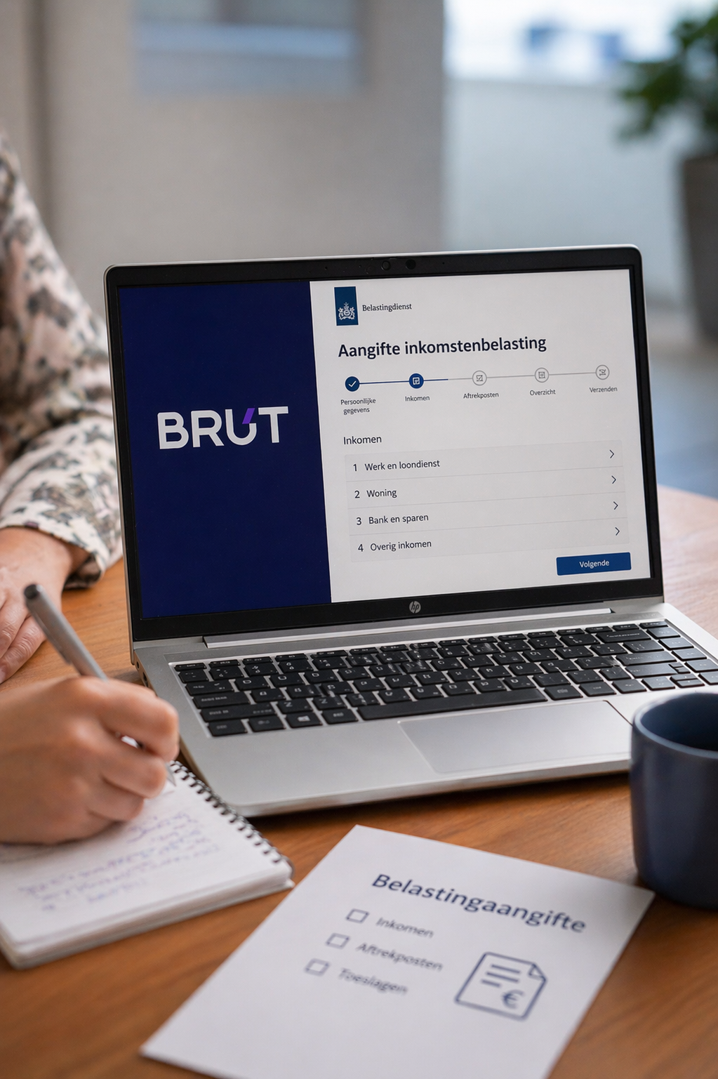 Het doen van belastingaangifte voor aftrekbare kosten hypotheek